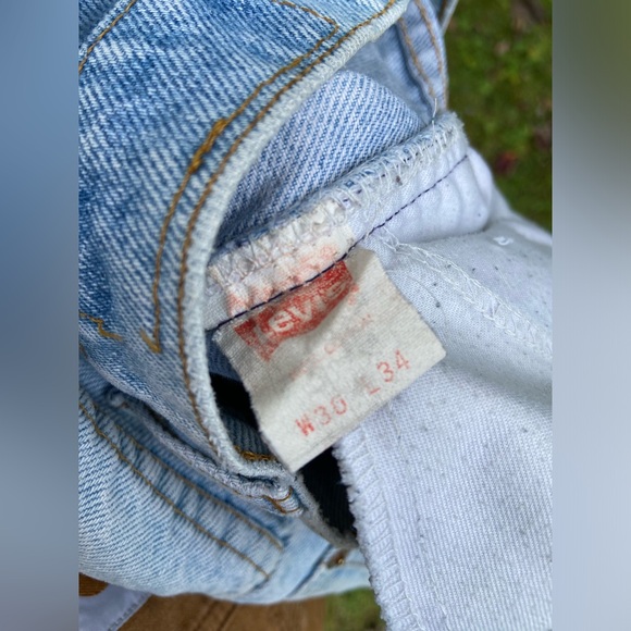 Vintage 90’s Levi’s - Picture 5 of 5